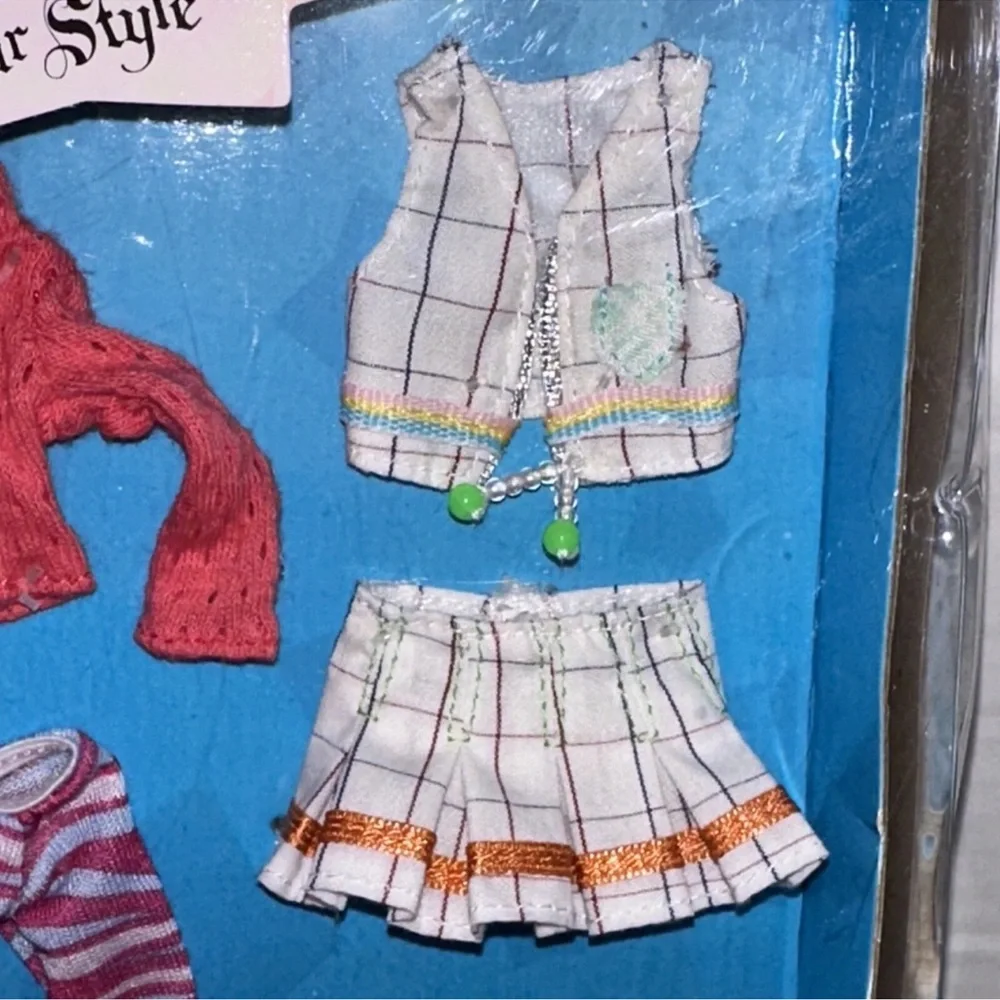 Juku Couture Clothing for Girls Dolls  Cheerleading‎ Toys Fun Fashion